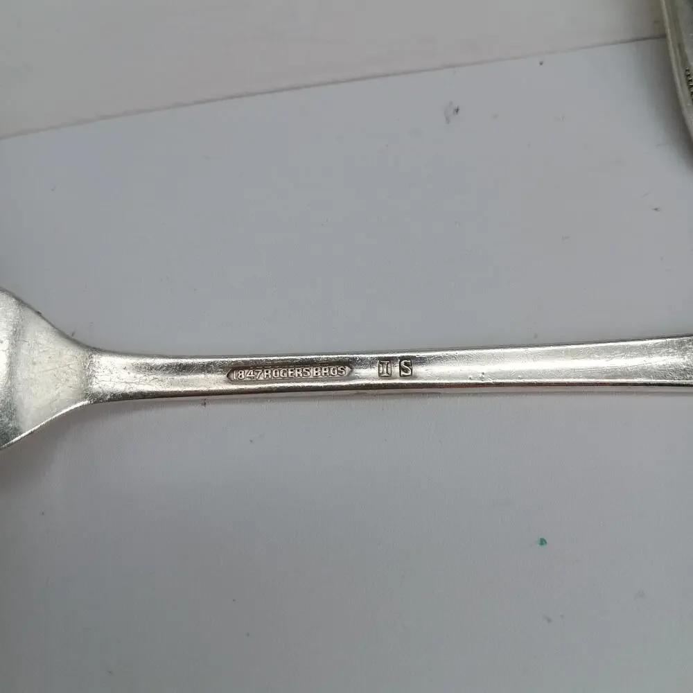 6 DF 1847 Rogers Bros IS International Silver Plate Lovelace Dinner Forks